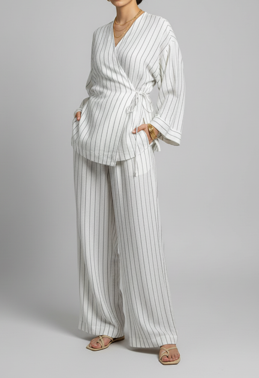 Ensemble deux pièces en lin blanc rayé Epaules tombantes